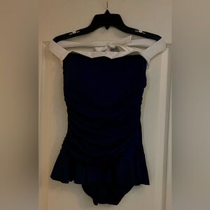 RALPH LAUREN
WOMENS
ONE PIECE 
NAVY/WHITE NECK TIE
NEVER WORN JUST WASHED